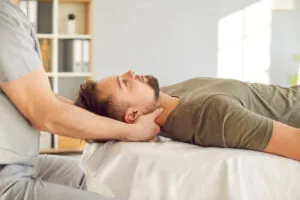 do physcial therapists handle neck pain_